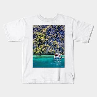 Nature Adventure _ Sailing Kids T-Shirt